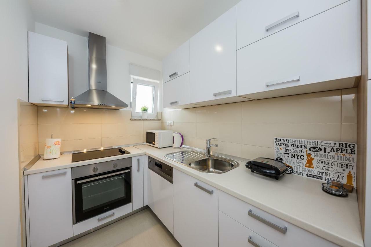 Apartments Mare Trogir Exterior photo