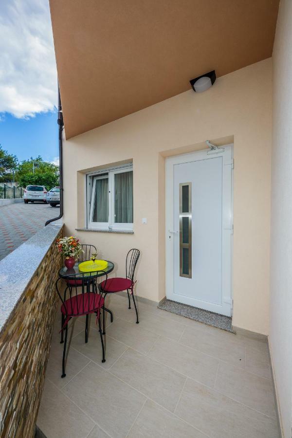 Apartments Mare Trogir Exterior photo