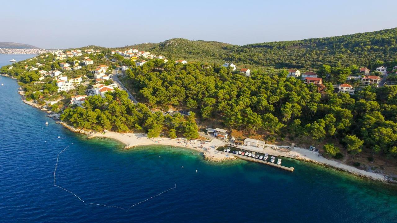 Apartments Mare Trogir Exterior photo